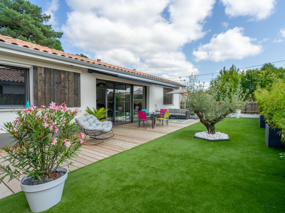 jardin et terrasse bois construction villa numéro 2 eysines piedra travaux