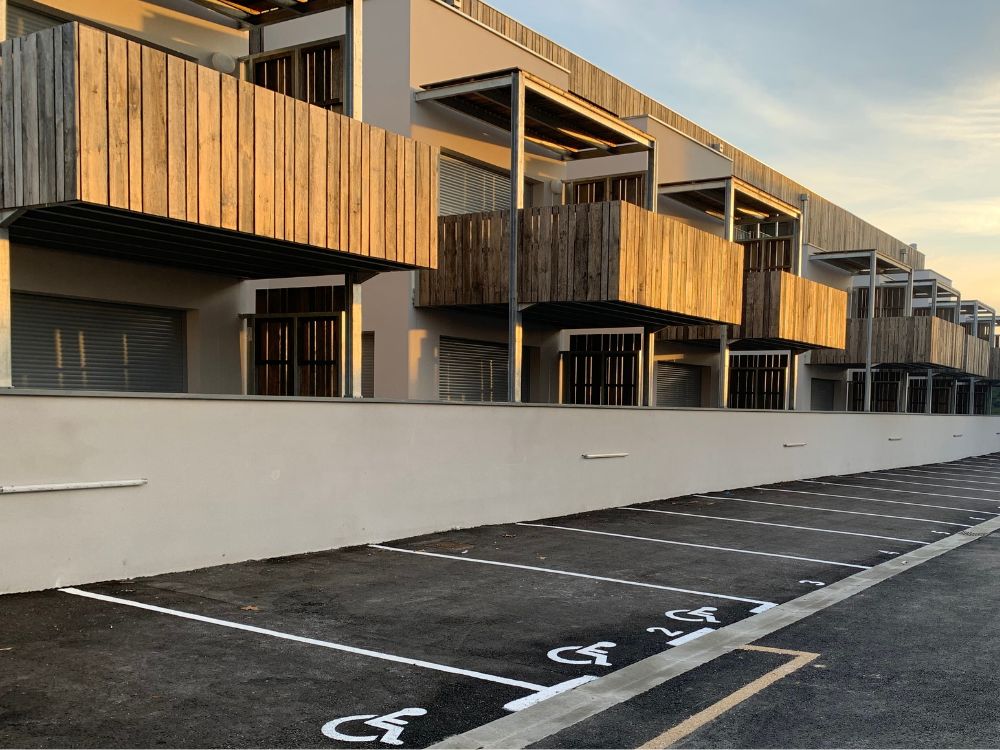parking PMR à green construction immeuble à bordeaux caudéran par piedra travaux